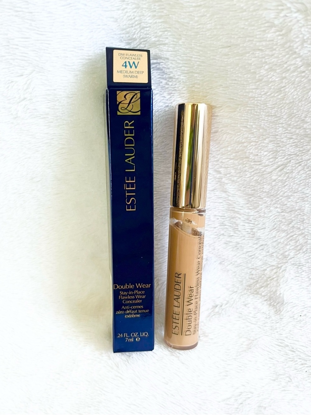 Estee Lauder- Double Wear Radiant Concealer - 4W Medium Deep (Warm) - 0.34 Oz